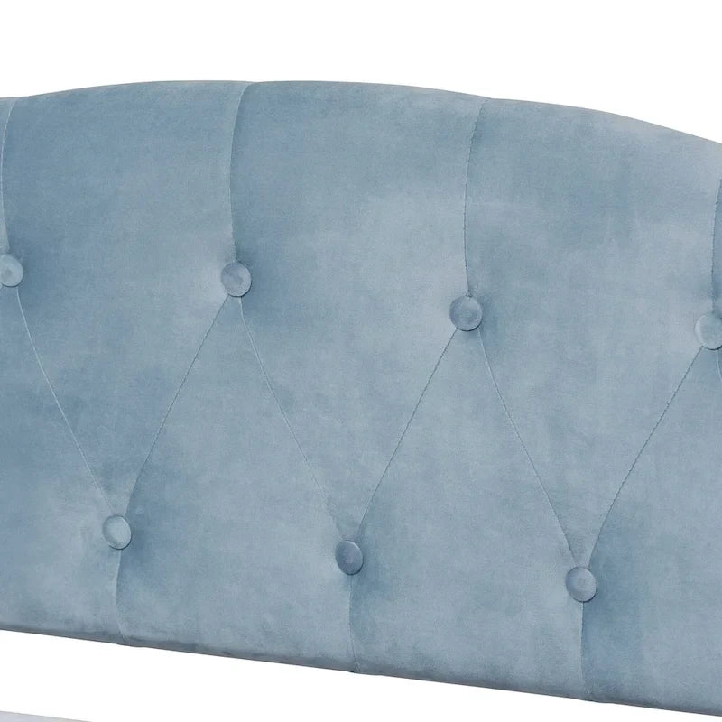Lit de repos en velours bleu clair, style moderne et contemporain