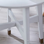 Table d'appoint en bois moderne du milieu du siècle Morgenstern Round