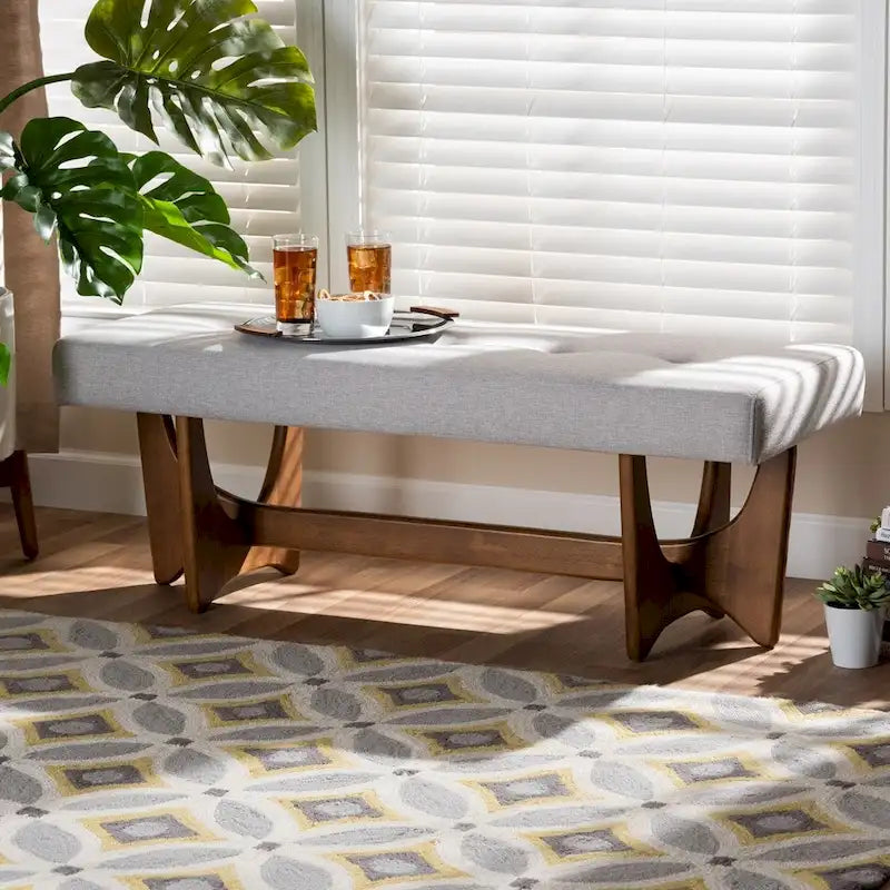 Banc Theo en tissu d'ameublement moderne du milieu du siècle, finition noyer - 17,9 haut x 48,8 large x 18,3 profond
